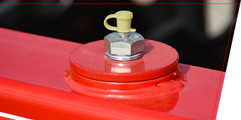 Schmieranschlüsse an jedem Zinkenbalken