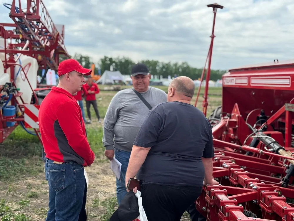 ELVORTI auf der AGRO KIROVOHRADSCHTSCHYNA 2026: Premiere der Scheibenegge ERIDAN 6000 und Präsentation moderner Agrartechnologien — 9