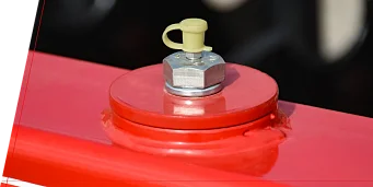 Schmieranschlüsse an jedem Zinkenbalken