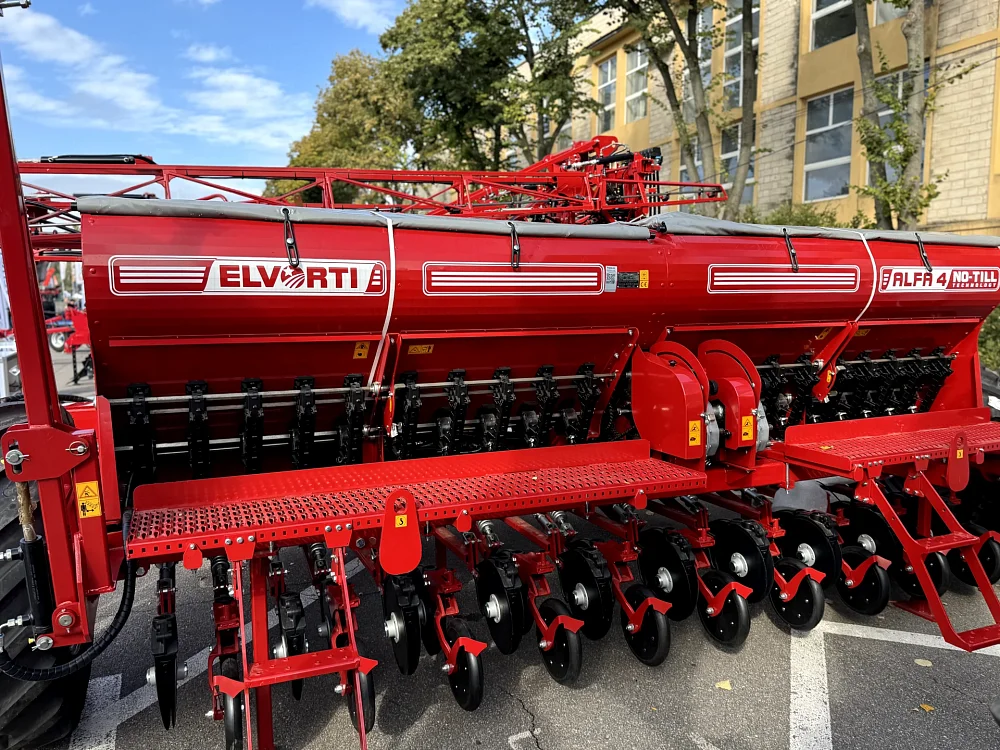 Premiere der ALFA 4 No-Till im neuen Design von ELVORTI auf der MOLDAGROTECH 2026 — 5